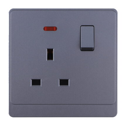 P-S405 - 13A 1 Gang Switch Socket - PC Classic Range: Grey